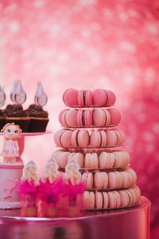 Torre de macarons rosa